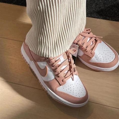 nike low rose whisper.